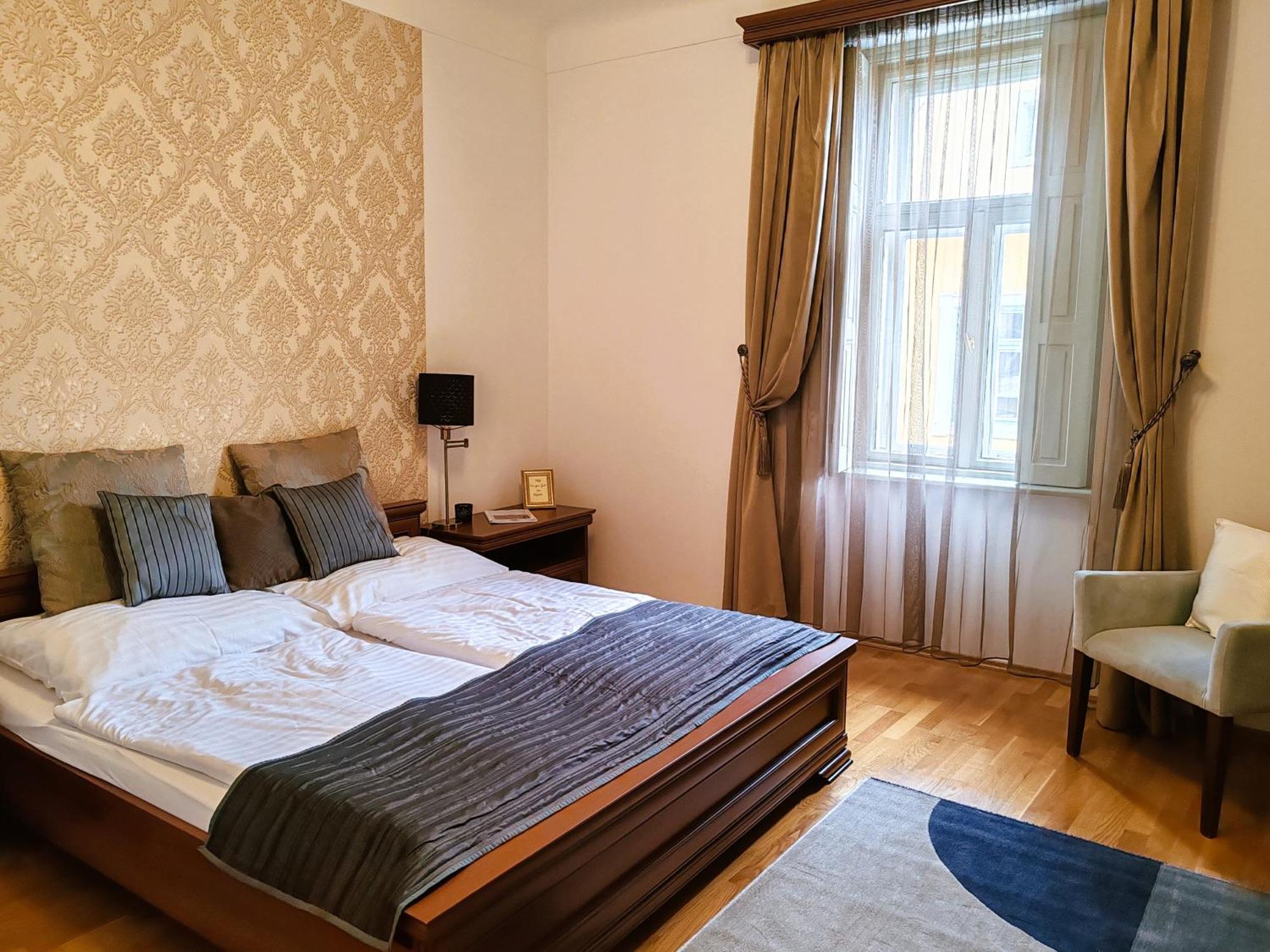 Varosi Vendeghaz Szentendre Exteriör bild